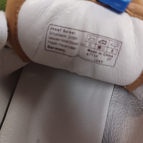 Josef Seibel Low Top Caramel-Coloured Leather Sneakers Size 37EUC - Picture 9 of 9